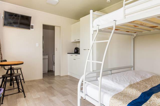 Готель Auckland Karaka Country Retreat Екстер'єр фото